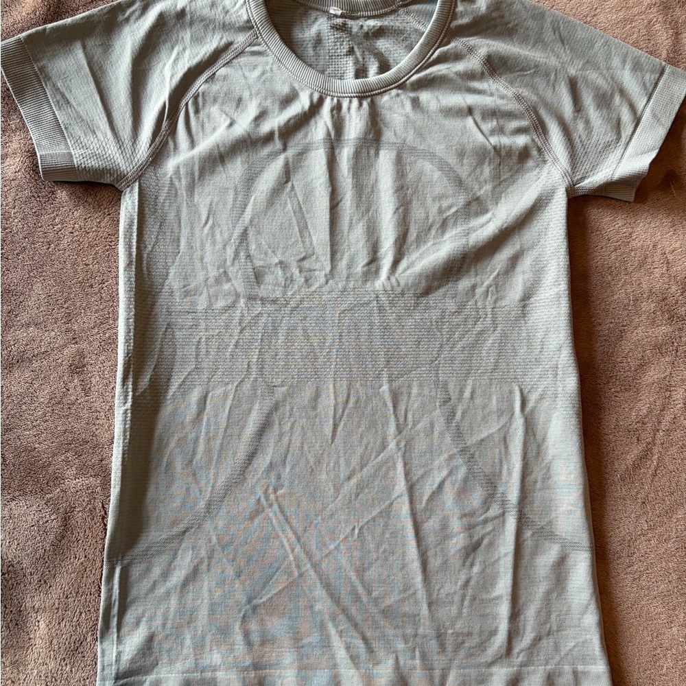 lululemon athletica Short Sleeve Tee in Light Sage